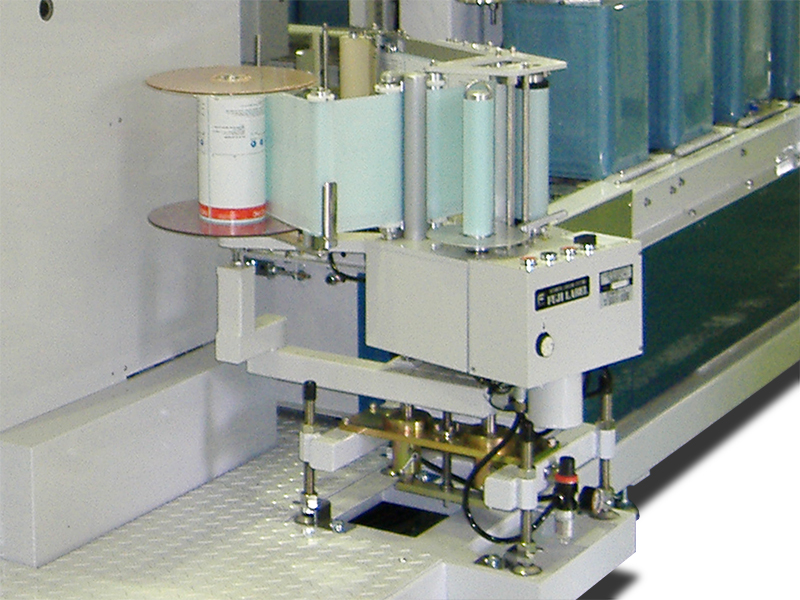 18L缶全自動充填機 TFM-30AP エア式タックラベラ